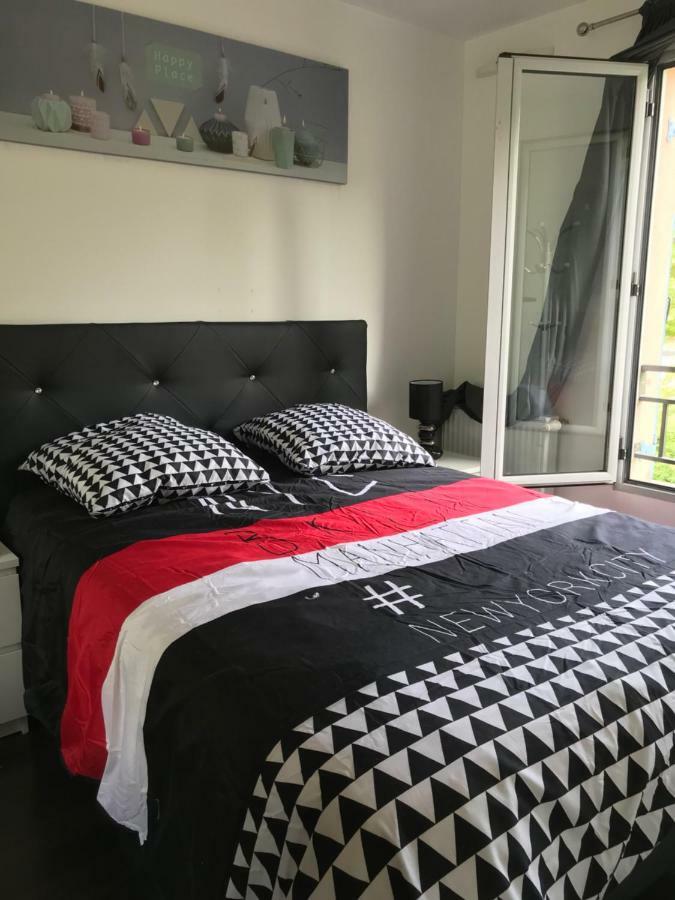 Chambre D'Hotes Proche De Disneyland Et Pas Loin De Paris Bussy-Saint-Georges Exteriör bild